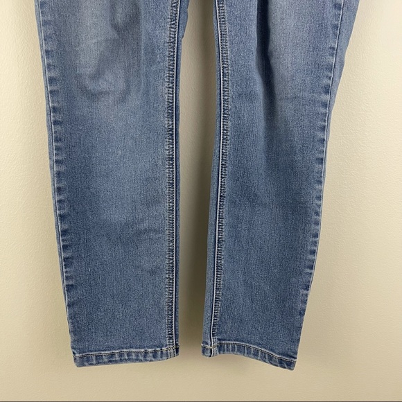 FREE PEOPLE Light Wash Denim High Waisted Mom Jeans - Picture 4 of 10